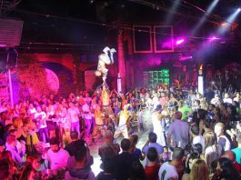 Dünyanın En Güzel Şarkıları Kurumsal Dijital Pazarlamada Müziğin Gücü: Beni Dinlet ile Markanızı Öne Çıkarın