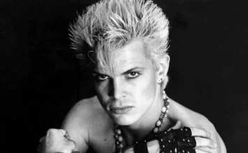Billy Idol, Drew Barrymore ile 80’lerin Kulüp Günlerini Anlatıyor