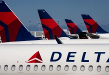 Havayolları Delta CEO’su, Trump tarifelerinin havayolunun 2025 tahminini çekmesiyle rezervasyonları olumsuz etkilediğini söylüyor