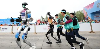 Çin’in İlk Robot Maraton Koşucuları